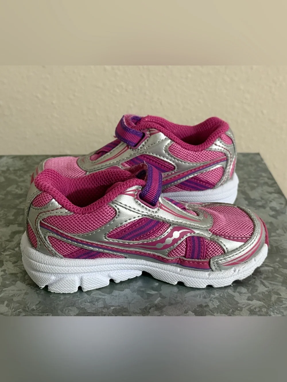 Saucony Ride Kids' Pink Athletic Sneakers, Size 7